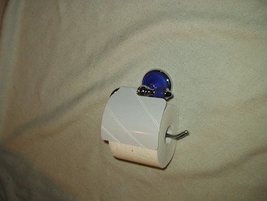 Toalettrull holder truleg fra 70 tallet