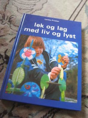 LEK OG LAG MED LIV OG LYST. 