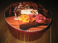 Eldre kakeboks ca 21 cm i diameter 60 tallet kan brukes