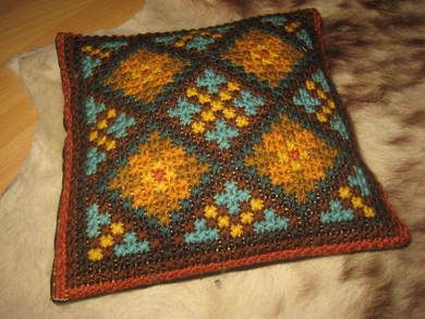 Pen sofapute 50-60 tallet Ca 30*30 cm stor