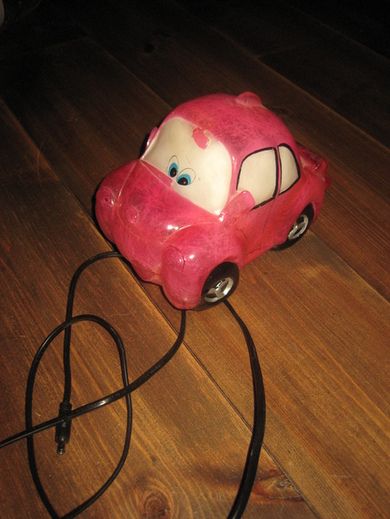 Lampe utforma som en bil ca 20 cm lang