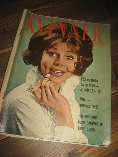 1963 nr 009 KVINNER og klær