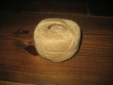 Bunt med tråd fra avvikla skomakeri på Utvik 40-50 tallet