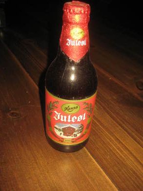 Uåpna flaske med innhold, JULEØL, fra Hansa Bryggeri, Bergen. 1990.