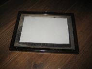 Gammel treramme med glass, ca 15.5*11 cm stor. 50 tallet.