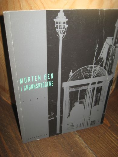 ØEN: I GRØNNSKYGGENE. 1990.