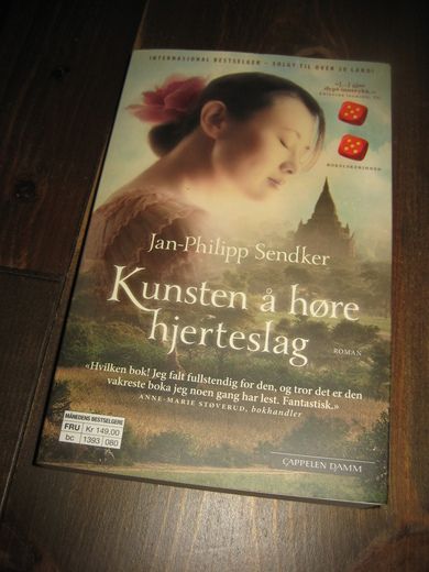 Sendker: Kunsten å høre hjerteslag 2014