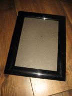 Ramme med glass, ca 12*17  cm i lysmål. 