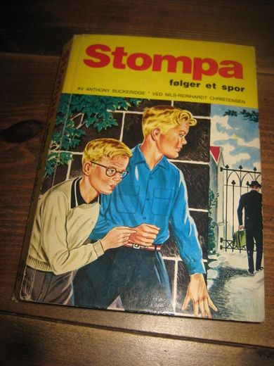 Buceridge: Stompa følger et spor Bok nr 2 1966