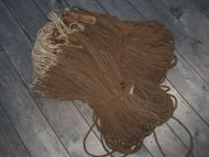 Gammel bunt ( dobbel) med line og krokker tidleg 1900