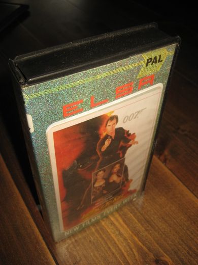 LOWELL: LICENCE TO KILL