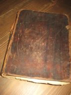 Religiøs bok fra 1854, første sida borte, så tittel kan ikkje finnes. Ca 560 sider,