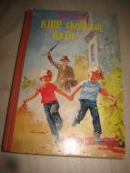 Sundby, Carl: kjøp SKOLISSER DA di! 