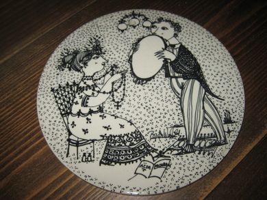 Bjørn Wiinblad rund brikke 2013 september