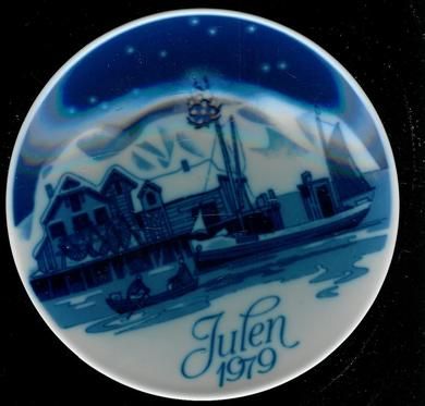 1979 JULEN Pynteplatte fra Porsgrunn Porselensfabrik
