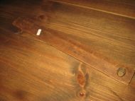 Gammel velbrukt og nostalgisk linjal fra skulestova i gamle dager ca 37 cm lang