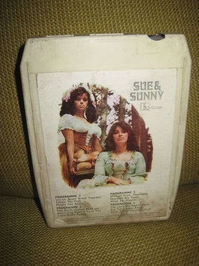 SUE & SUNNY 70 tallet
