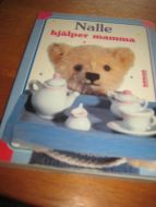 NALLE HJELPER MAMMA. 1999