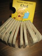 Tassens klossebøker Tassen leker med ord