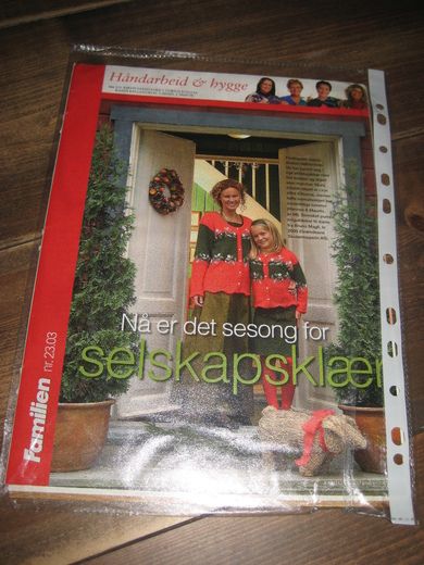 Nå er det sesong for selskapsklær 2003