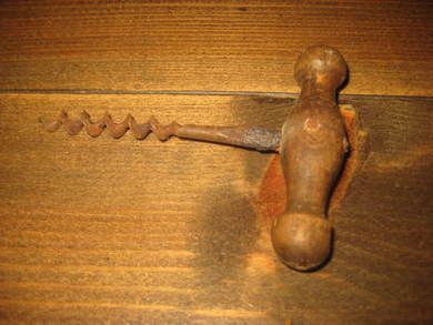 Gammel nostalgisk bor fra tidleg 1900 ca 19 cm lang