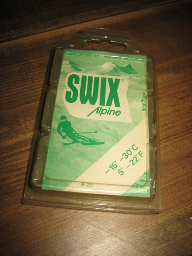 Uåpna pakke med ubrukt innhold, 3 stk. SWIX ALPINE skismurning, 60-70  tallet.