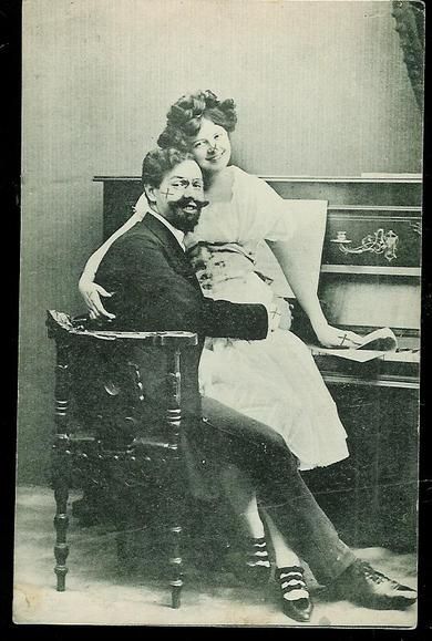 Vi spiller piano, tidleg 1900