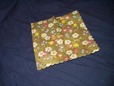 Serviett med blomstermotiv fra eldre samling
