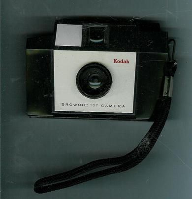 KODAK BROWNIE 127 CAMERA