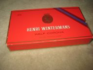 Eske uten innhold, HENRI WINTERMANS HALF CORONA. Ca 19*12 cm stor. 3 cm høg.