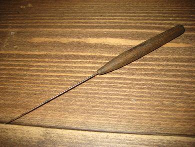 Syl med trehandtak 17 cm lang