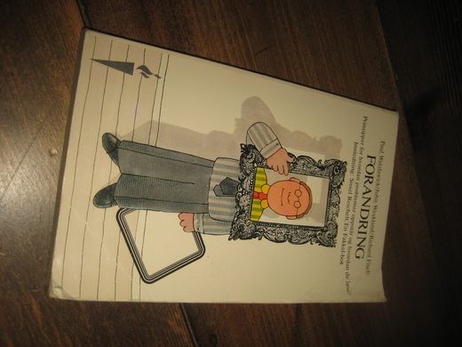 FORANDRING. Prinsipper for hvordan problemer oppstår og hvordan de løses. 1974