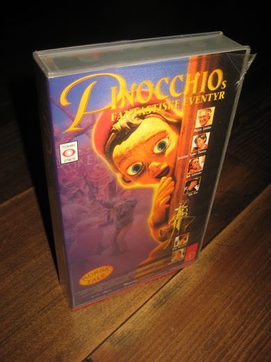 PINOCCHIO'S FANTASTISKE EVENTYR 1996 91 MIN 7 ÅR