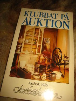 KLUBBAT PÅ AUKTION 1989