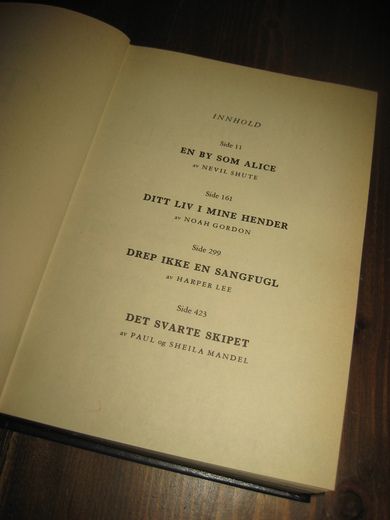 Meget pen bok fra Det Beste 4 bøker i en sjå bildet for innhold