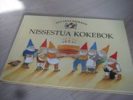NISSESTUA KOKEBOK. 