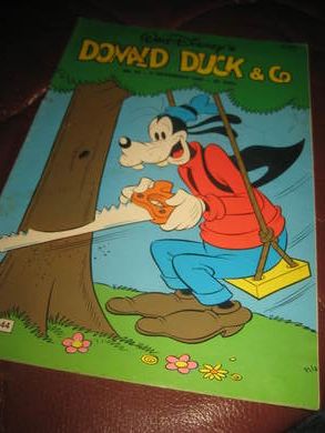 1982 nr 044 DONALD DUCK & CO