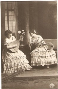 Musikkstund på postkort fra tidleg 1900,                PTR 640/5