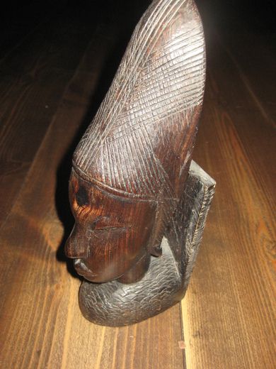 Figur i ibenholt 70 tallet