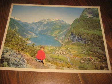 Normanns KJEMPEKORT GEIRANGER med ØRNEVEGEN i bakgrunnen Normann 156