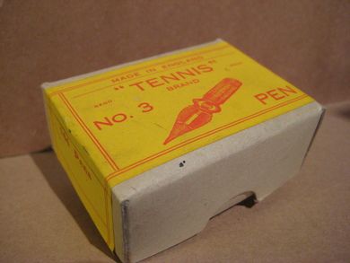 Uåpna eske med 144 pennesplitter TENNIS BRAND No 3 PEN 50-60 TALLET