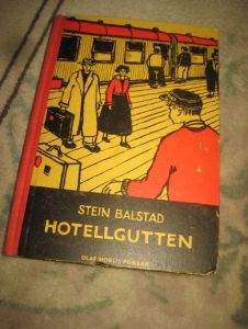BALSTAD, STEIN: HOTELLGUTTEN. 1953. 