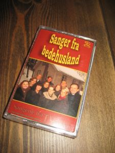 SANGER FRA BEDEHUSLAND: Sangene fra TV serien. 1997.