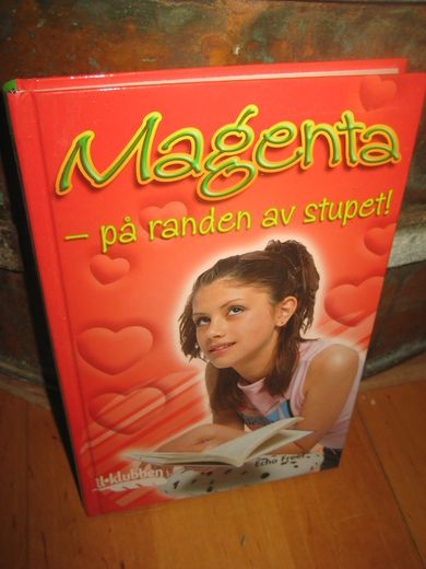 Freer: Magenta- på randen av stupet. 2007.