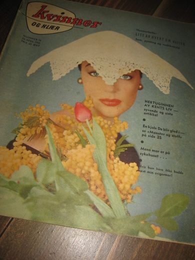 1955 nr 016 KVINNER og klær