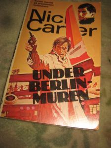 Charter, Nick: UNDER BERLIN MUREN. Bok nr 106, 1978.