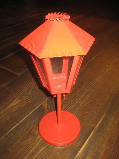 Pen tysk lykkt ca 30 cm høg