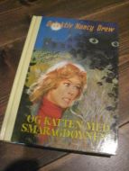 KEENE: Detektiv Nancy Drew OG KATTEN MED SMARAGDØYNENE Bok nr 72