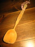 Gammel treskei, ca  24 cm lang. Tidleg 1900.