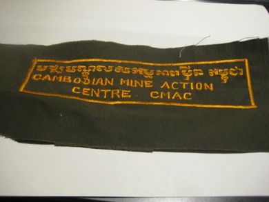 CAMBODIAN MINE ACTION CENTRE CMAC Ca 17*4 cm stort
